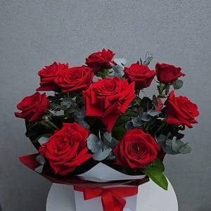 10 Red Roses Box